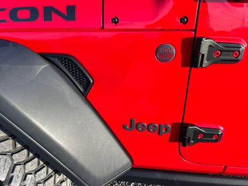 Used 2020 Jeep Gladiator Rubicon w/ Dual Top Group image 49