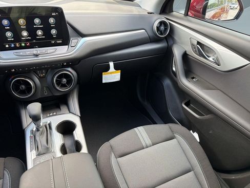 New 2026 Chevrolet Blazer LT FWD image 28