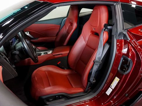 Used 2019 Chevrolet Corvette Z06 RWD image 9