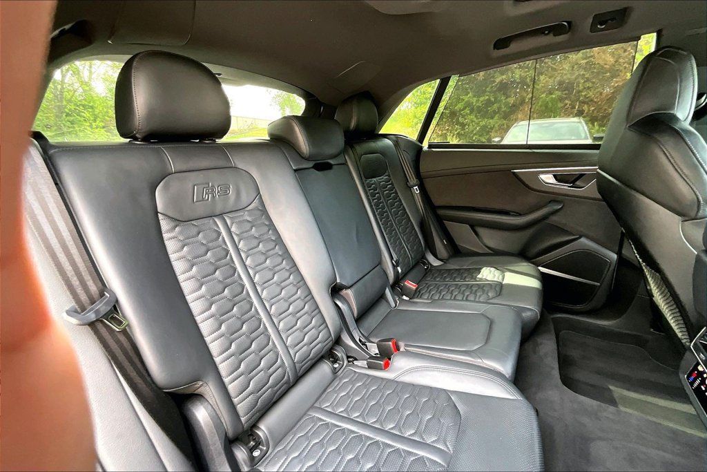Used 2023 Audi RS Q8 AWD/4WD image 37