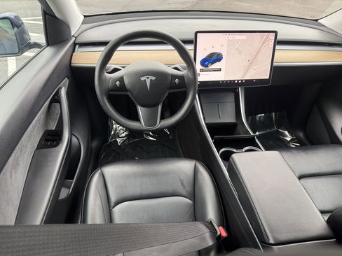 Used 2021 Tesla Model Y 2WD image 28