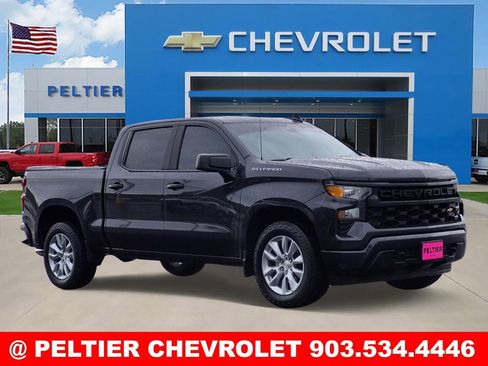 Used 2023 Chevrolet Silverado 1500 Custom image 1