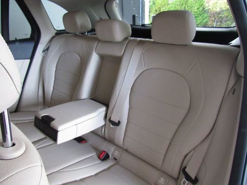 Used 2022 Mercedes-Benz GLC 300 4MATIC w/ Premium Package Lite image 14