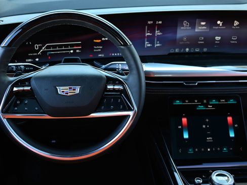 Used 2025 Cadillac Escalade Sport image 16