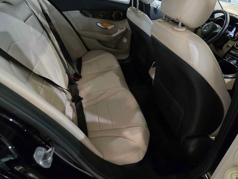 Used 2018 Mercedes-Benz C 300 4MATIC Sedan image 14