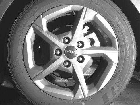 Used 2025 Kia K4 LXS image 14