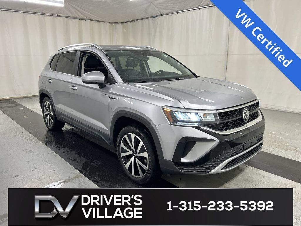 Certified 2023 Volkswagen Taos SE AWD/4WD image 1