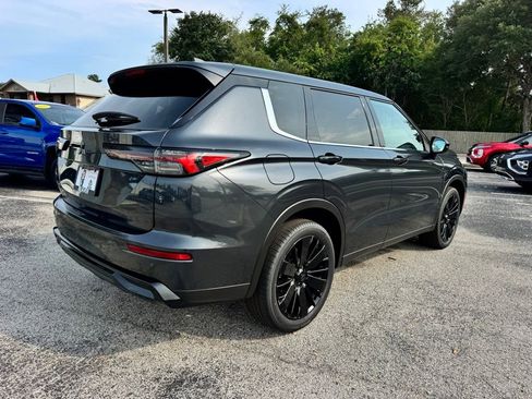 New 2026 Mitsubishi Outlander LE FWD image 8