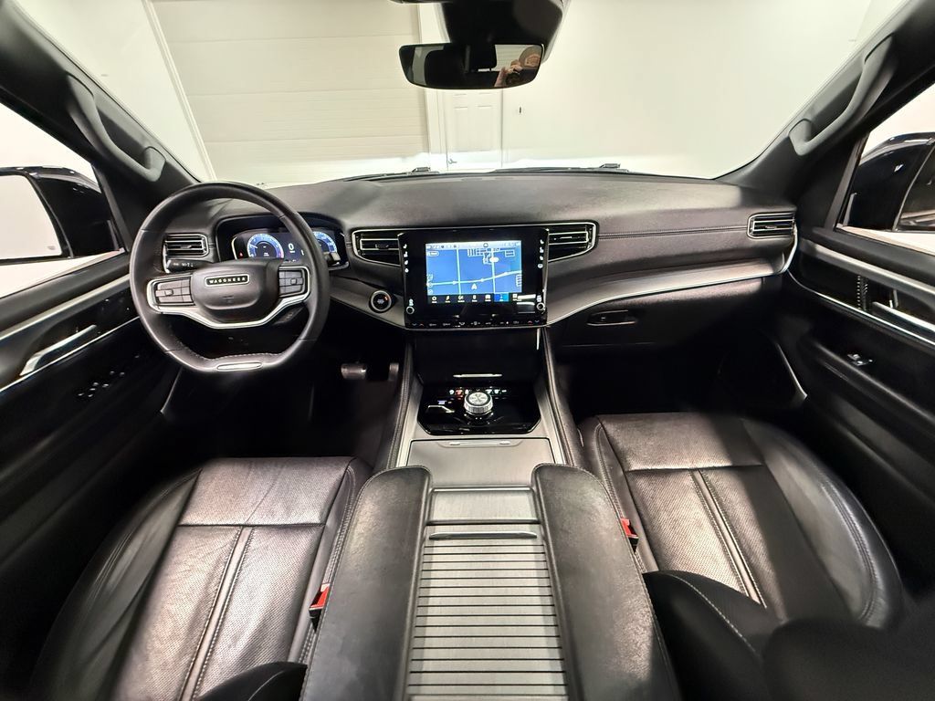Used 2024 Jeep Wagoneer Series II AWD/4WD image 70
