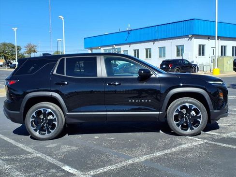 New 2026 Chevrolet Equinox LT w/ Convenience Package II image 3