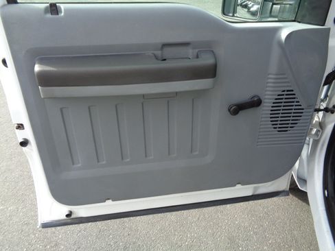 Used 2013 Ford F250 XL image 24