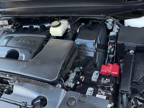 Used 2018 Nissan Pathfinder S AWD/4WD image 21