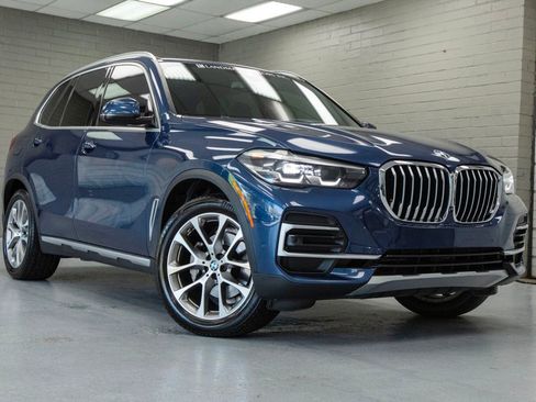 Used 2022 BMW X5 xDrive40i w/ Climate Comfort Package AWD/4WD image 1