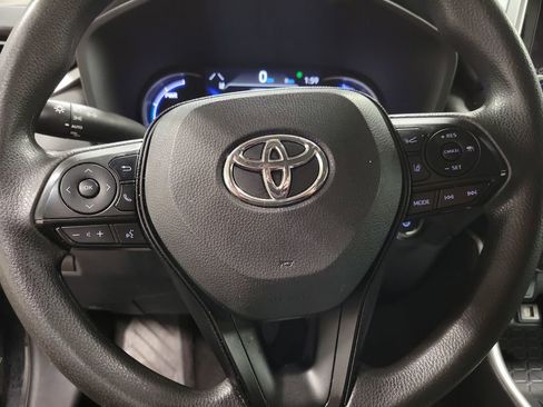 Used 2024 Toyota RAV4 XLE AWD/4WD image 18