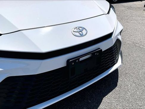 Used 2026 Toyota Camry SE FWD image 26