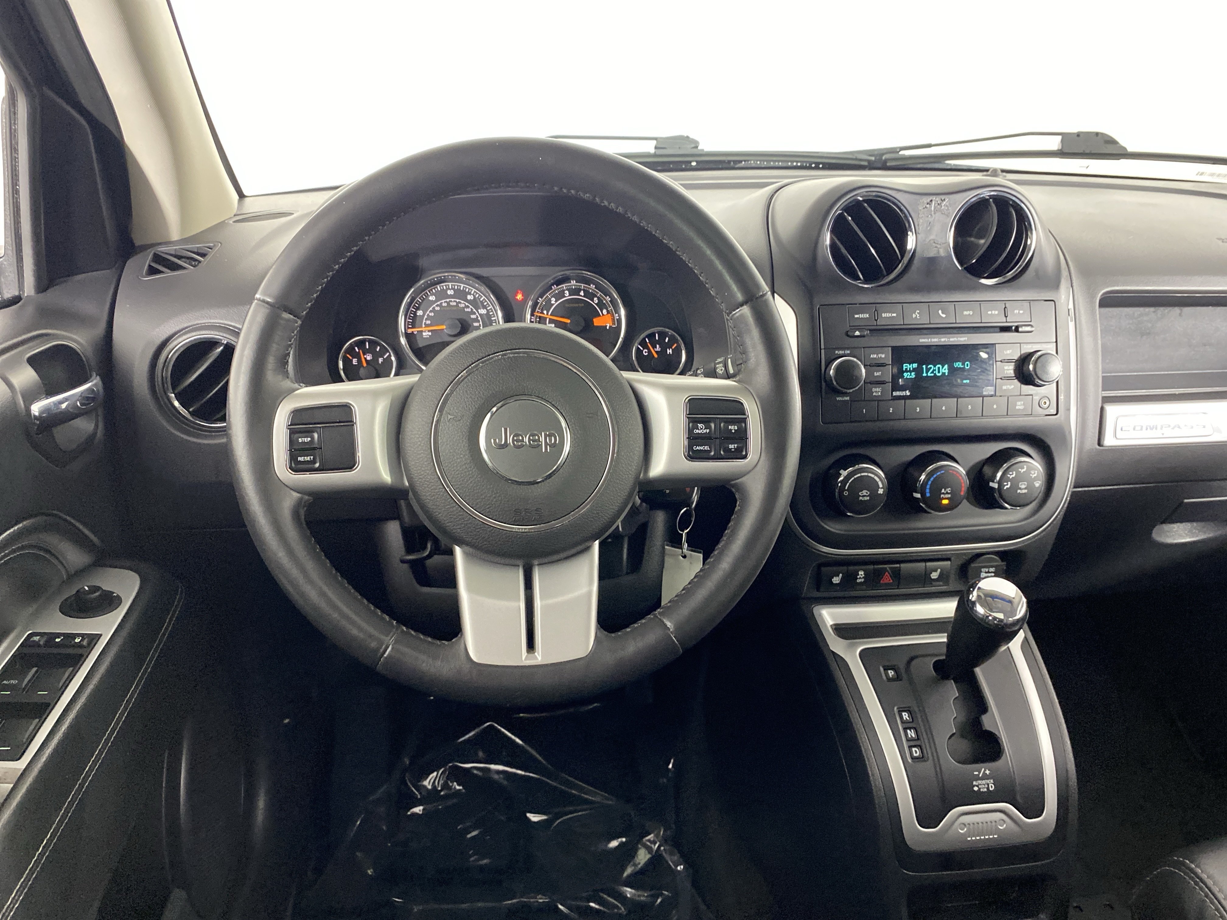 Used 2016 Jeep Compass High Altitude AWD/4WD image 32