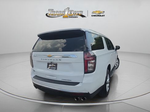 Used 2022 Chevrolet Suburban Premier AWD/4WD image 8