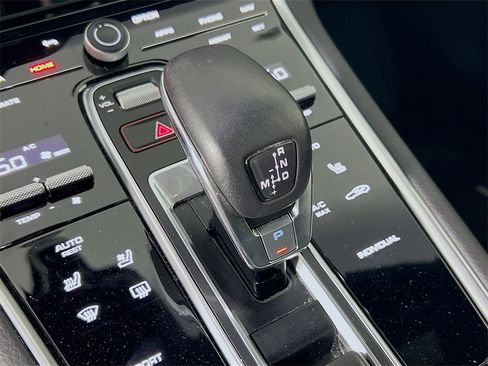 Certified 2023 Porsche Panamera 4 image 19