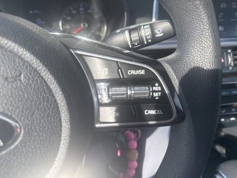 Used 2020 Kia Optima LX image 8