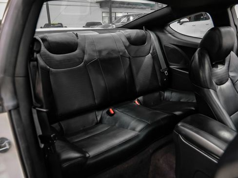 Used 2013 Hyundai Genesis 3.8 image 32
