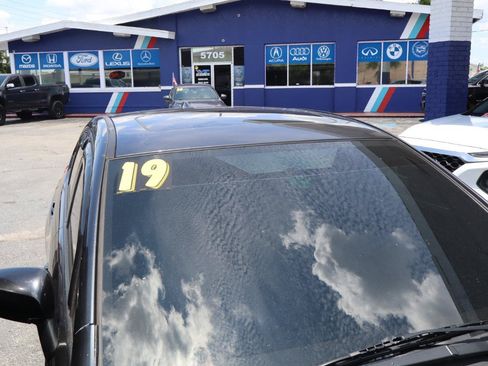 Used 2019 Subaru WRX Premium AWD/4WD image 8