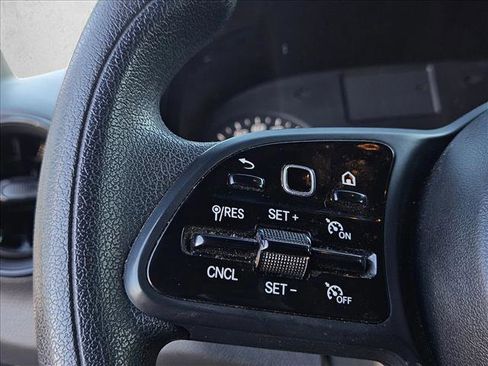 Used 2023 Mercedes-Benz Sprinter 2500 image 13