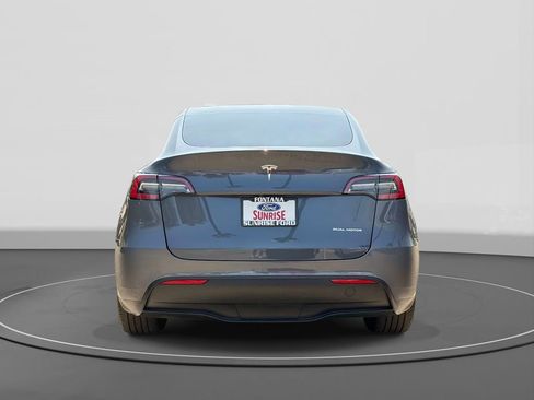 Used 2021 Tesla Model Y Long Range AWD/4WD image 5