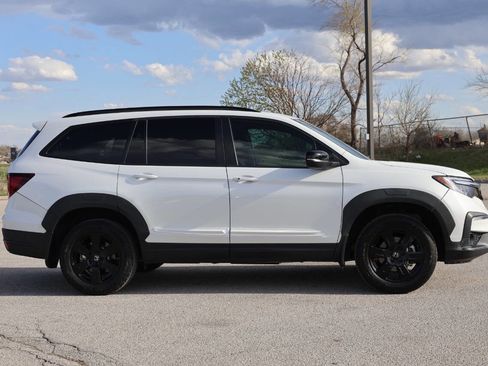 Used 2022 Honda Pilot TrailSport image 7