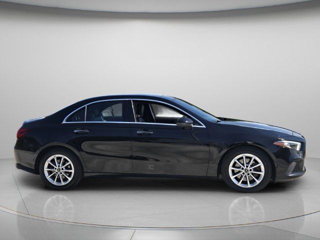 Used 2021 Mercedes-Benz A 220 image 4