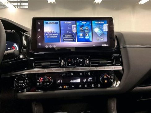 New 2026 Nissan Pathfinder Platinum image 26