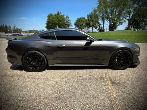 Used 2017 Ford Mustang GT Premium w/ GT Performance Package RWD image 6
