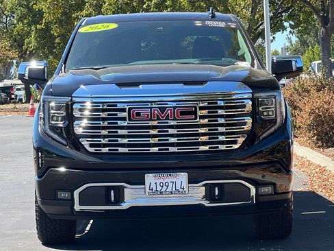 Used 2026 GMC Sierra 1500 Denali w/ Technology Package AWD/4WD image 9