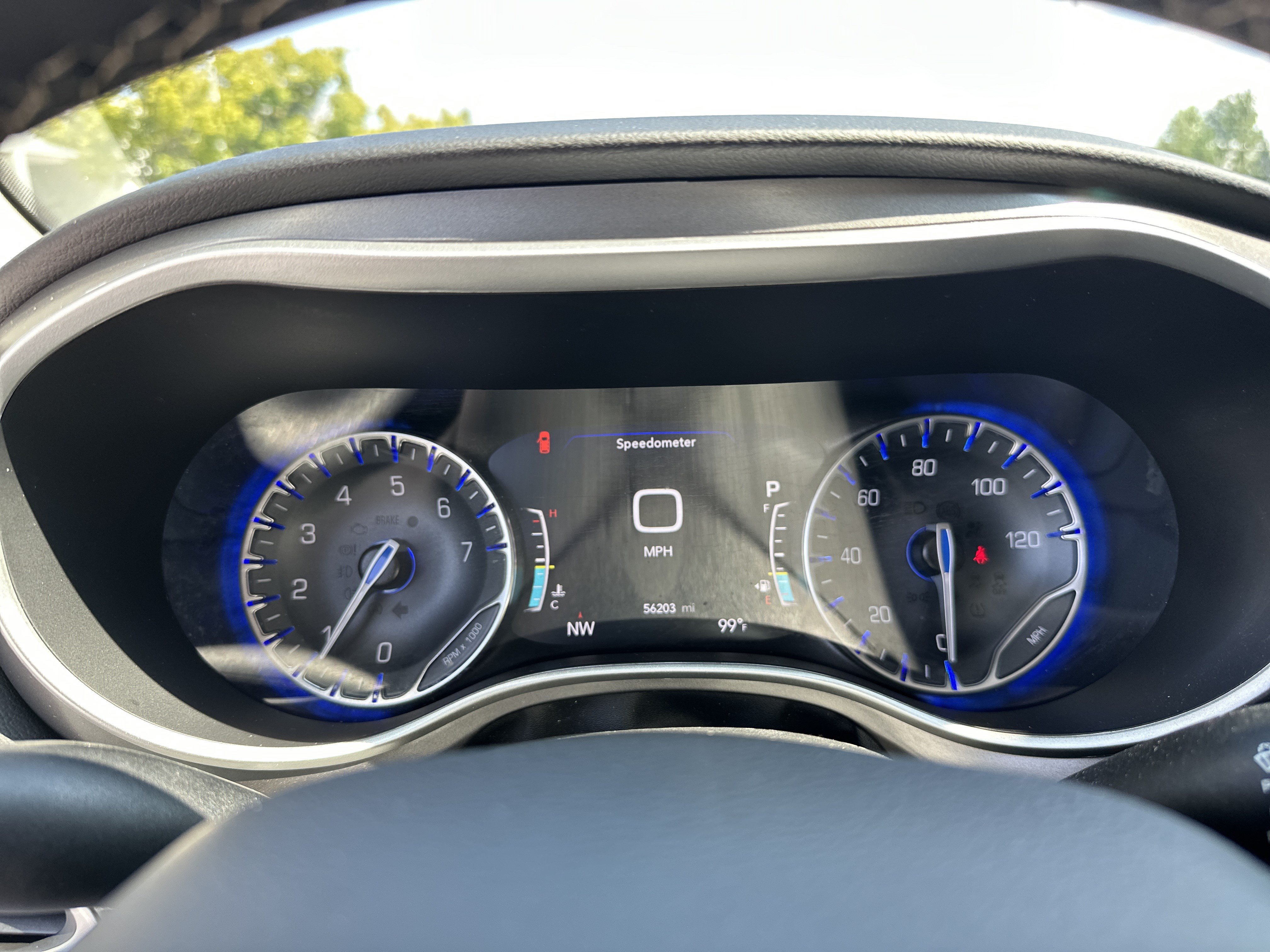 Used 2024 Chrysler Pacifica Touring-L FWD image 21