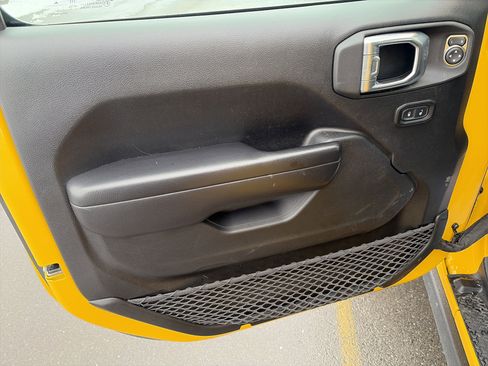 Used 2021 Jeep Wrangler Unlimited Sport image 15