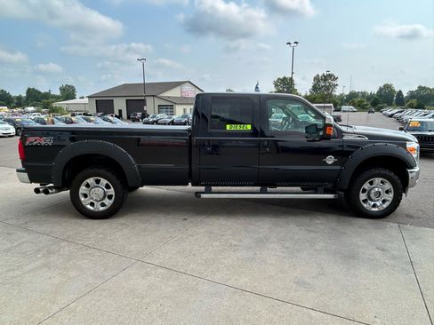 Used 2016 Ford F250 Lariat w/ Lariat Ultimate Package AWD/4WD image 4