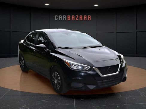 Used 2020 Nissan Versa S image 3