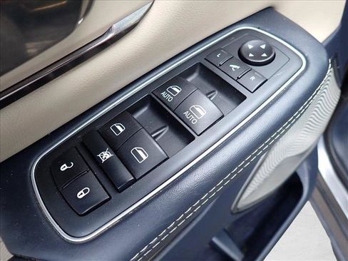 Used 2020 RAM 1500 Limited AWD/4WD image 16