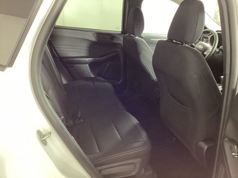 Used 2025 Ford Escape Active w/ Cold Weather Package AWD/4WD image 9