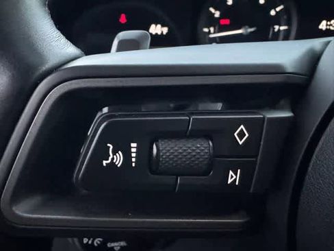 Used 2023 Porsche 911 Carrera 4S image 18