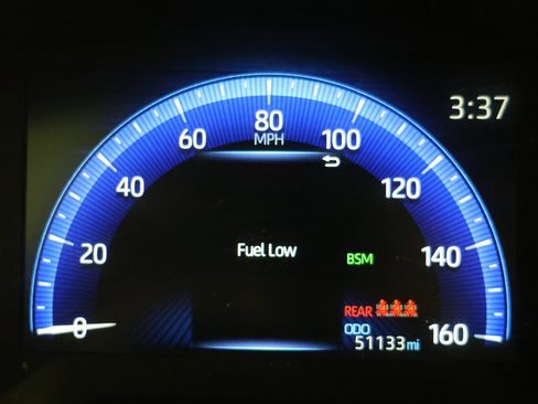 Used 2020 Toyota Corolla XSE image 11