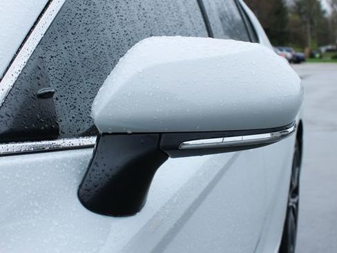 Used 2022 Toyota Camry SE image 7