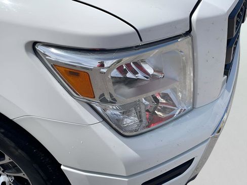 Used 2021 Nissan Titan SV w/ SV Convenience Package RWD image 28