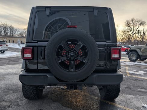 Used 2021 Jeep Wrangler Unlimited Sport image 6