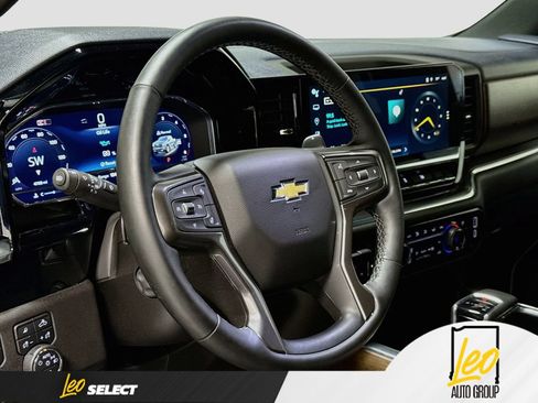 Used 2024 Chevrolet Silverado 1500 High Country AWD/4WD image 14