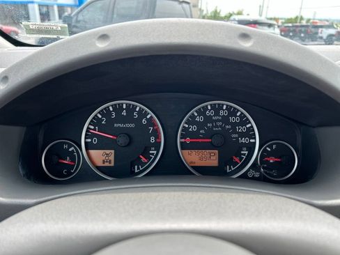Used 2017 Nissan Frontier SL w/ Moonroof Package AWD/4WD image 24
