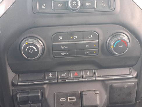 Used 2021 Chevrolet Silverado 1500 Custom Trail Boss image 18