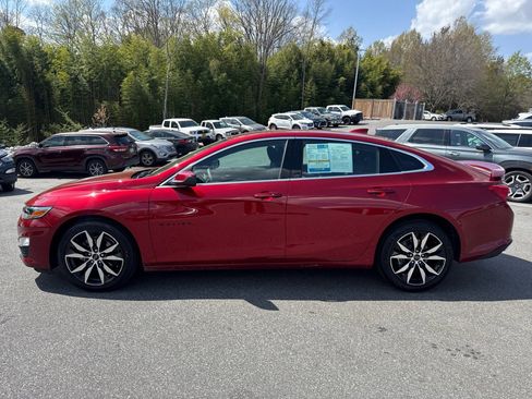 Used 2024 Chevrolet Malibu RS image 4