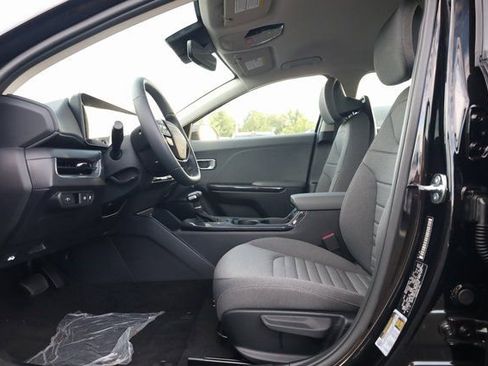 New 2025 Kia K4 EX image 13
