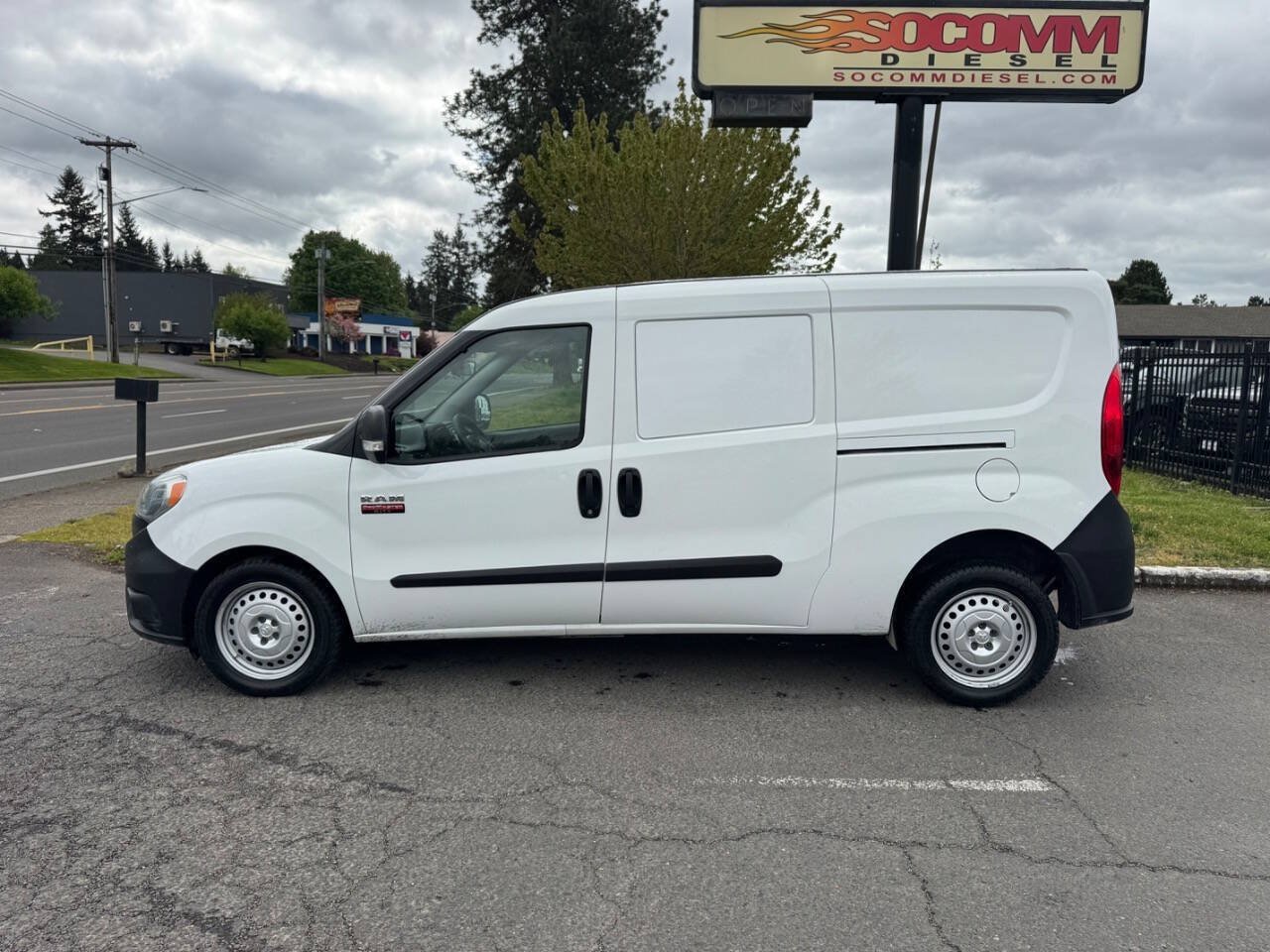Used 2021 RAM ProMaster City Tradesman FWD image 13