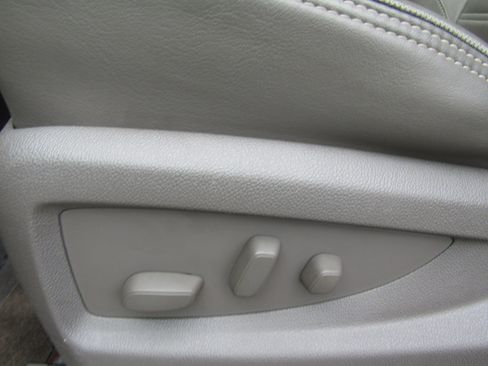 Used 2016 GMC Yukon XL Denali w/ Open Road Package image 22